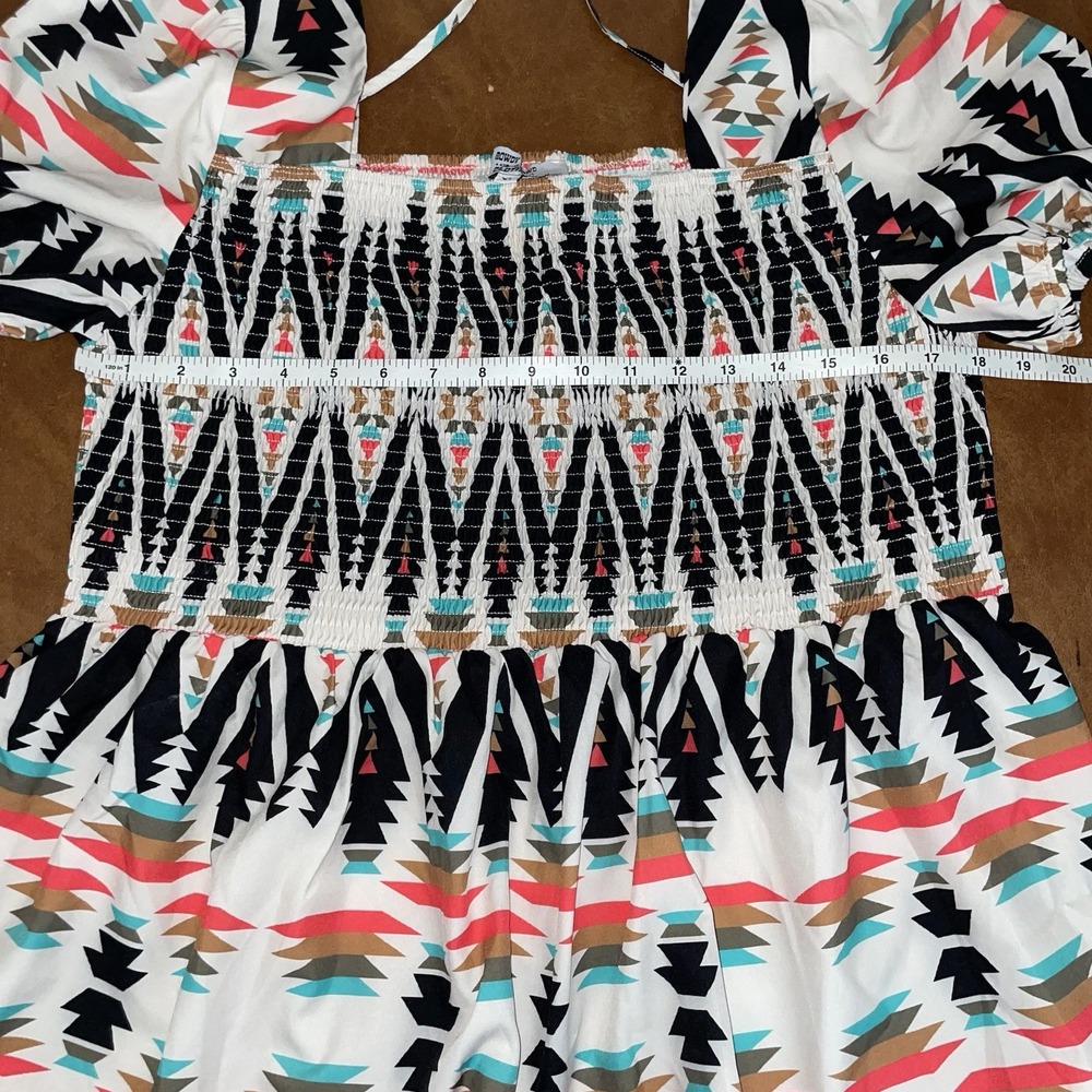 NWOT Rowdy Crowd Clothing Smocked Bodice Puff Sleeve Aztec/Southwest Top Size XL - Picture 7 of 8
